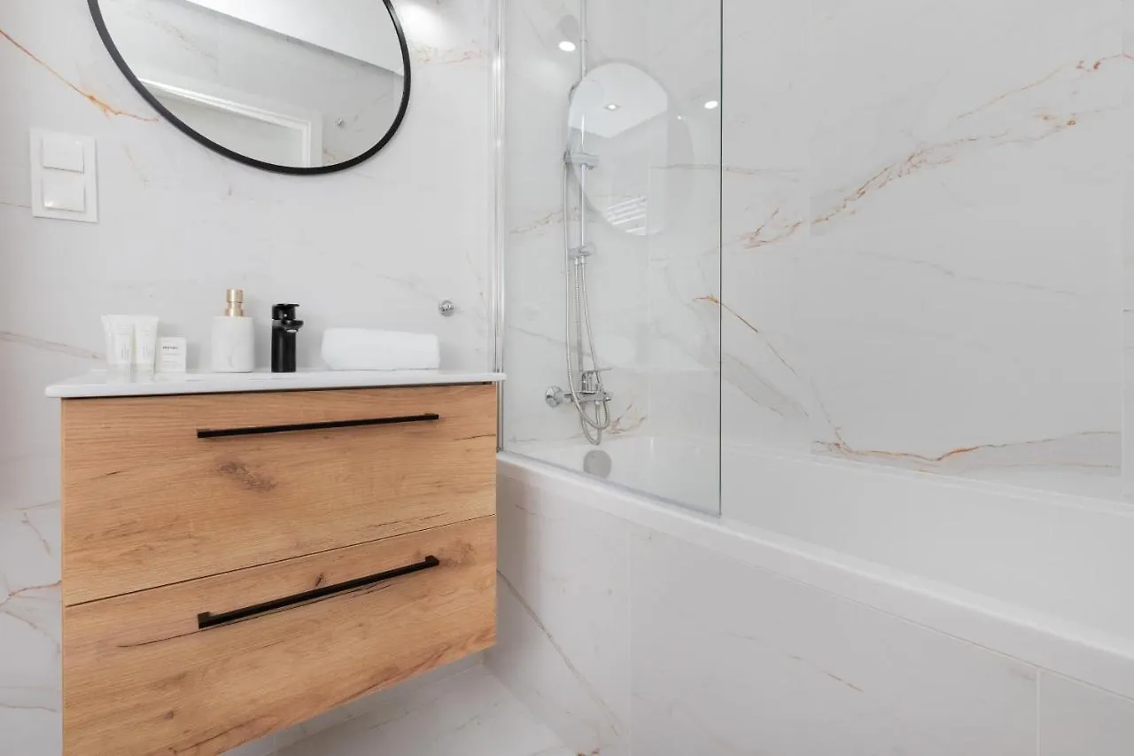 Stunning Apartment Hokejowa With Terrace & Parking By Noclegi Renters Gdańsk Polónia